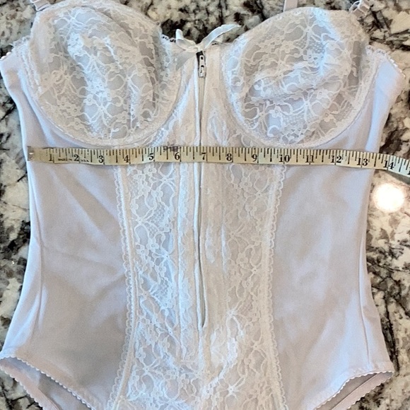 Pink Petals Control Shaper (Girdle) White, 30C,  Adjustable Straps - Picture 4 of 12